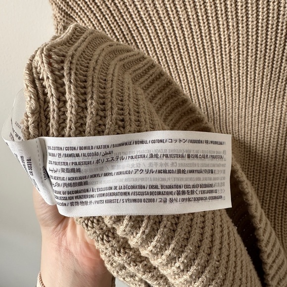 Abercrombie Camel Knit Turtleneck Sweater Size S - Picture 8 of 9